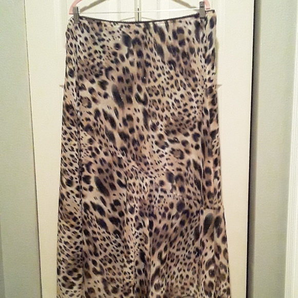 metrostyle Dresses & Skirts - SKIRT LAYERED NWOT